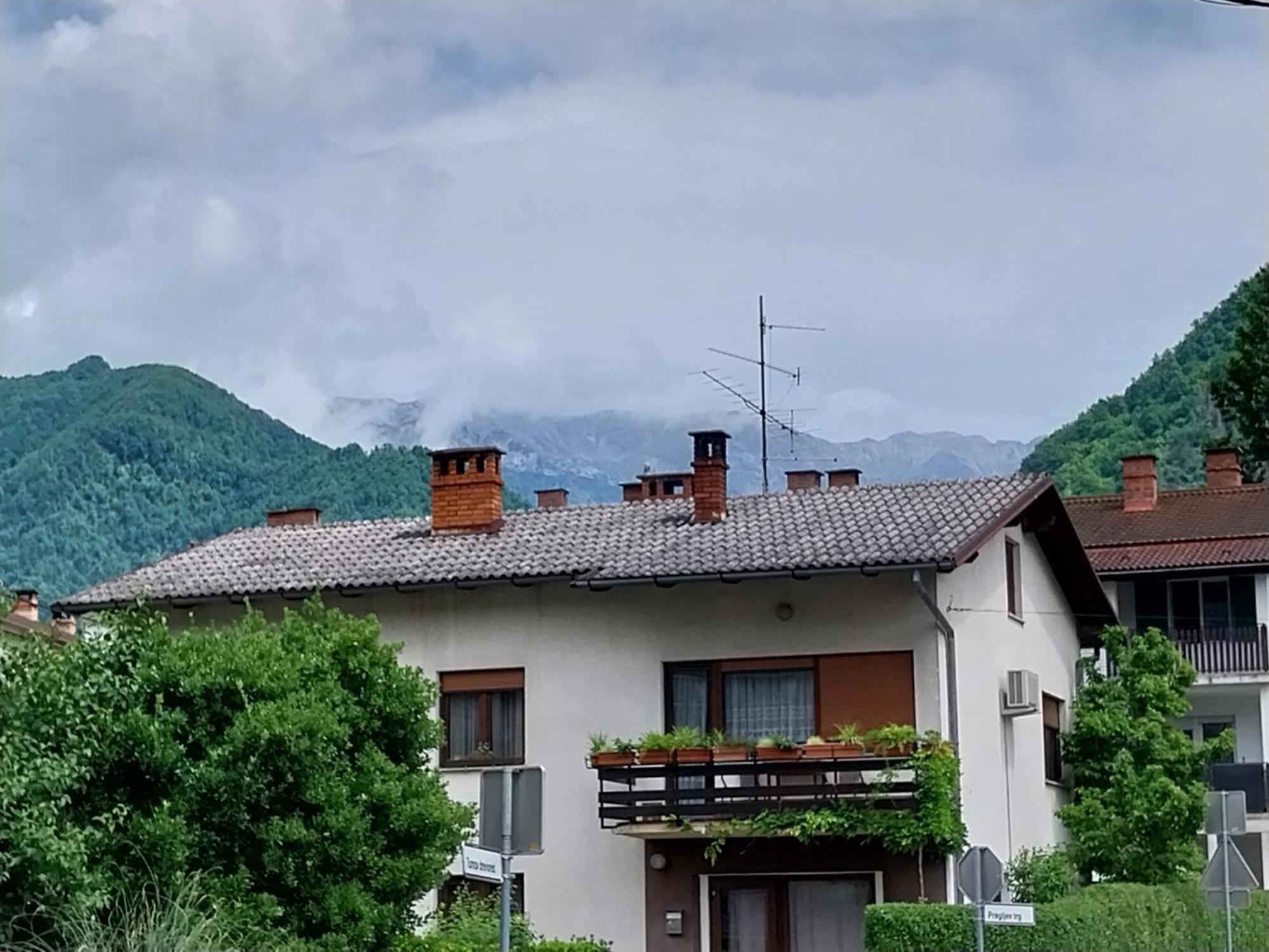 Gravitacija West Tolmin Εξωτερικό φωτογραφία